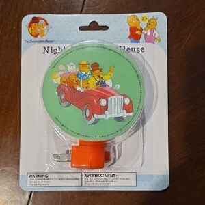 (J54) Berenstain Bears Night, NightLight